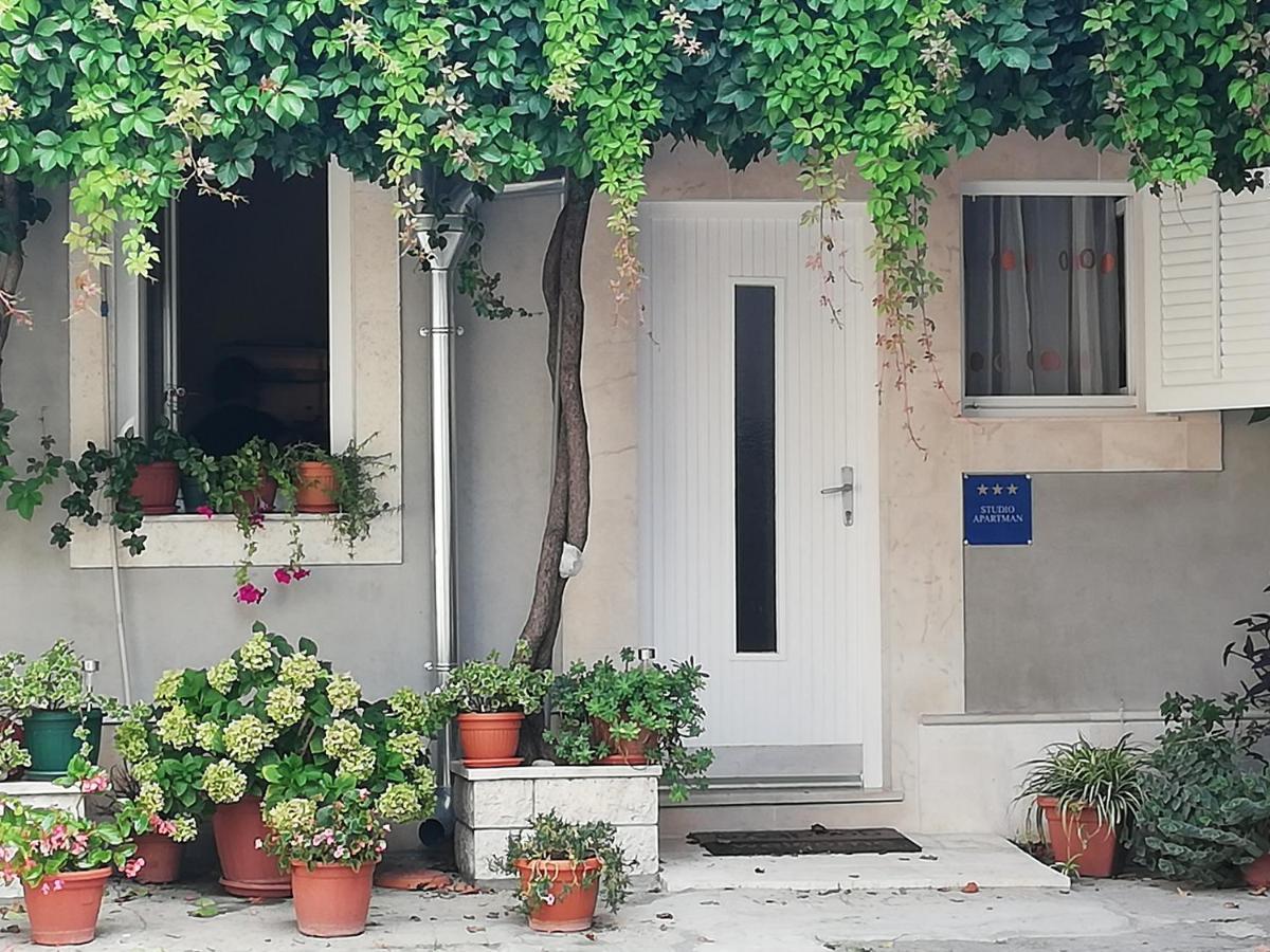 Studio Apartman Lenka سبليت المظهر الخارجي الصورة